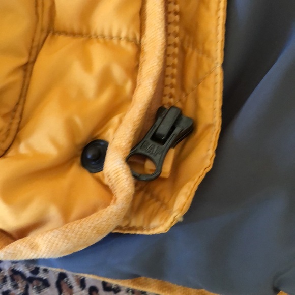 BABY GAP yellow unisex toddler puffy vest - Picture 14 of 16